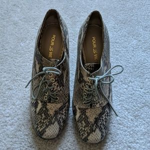 Pour la Victoire Size 8 shoes